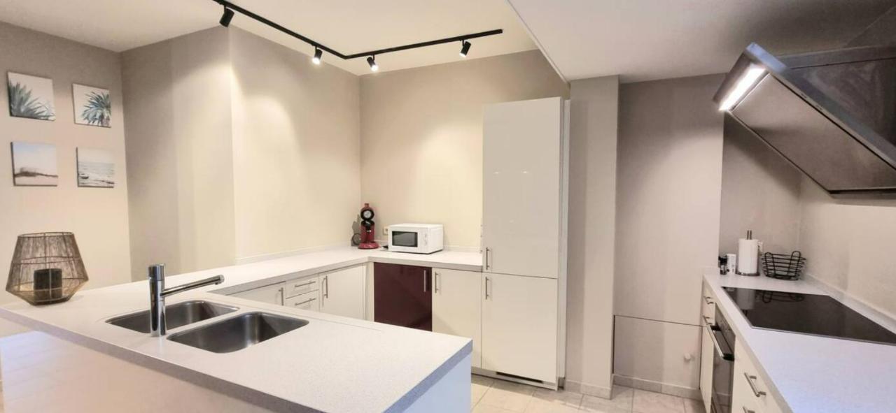 Familie Appartement Hartje Knokke Met Optie Parking Esterno foto