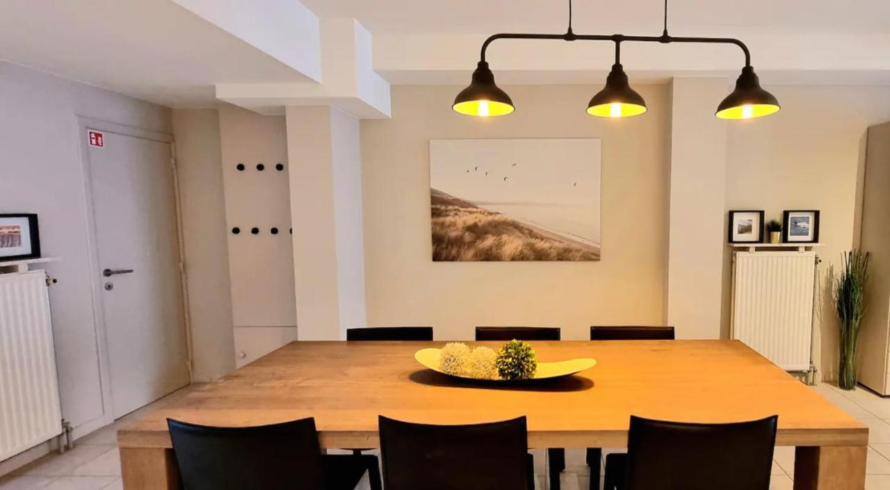 Familie Appartement Hartje Knokke Met Optie Parking Esterno foto