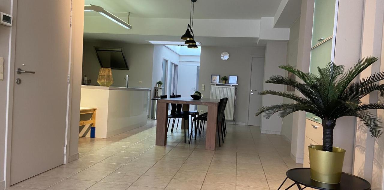 Familie Appartement Hartje Knokke Met Optie Parking Esterno foto